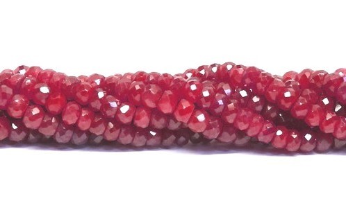 Jadeit  fasetow. oponki  4 mm - sznur (czerwony)