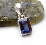 Kyanit  wisiorek srebro 925  ( W4)