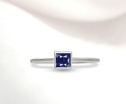 Kyanit  pierścionek kwadrat 4 mm  (R8)