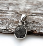 Diament surowy wisiorek srebro 925 (W4)