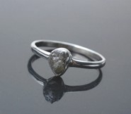 Diament surowy  pierścionek P1 (R8)