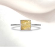 Kwarc z rutylem pierścionek kwadrat 6 mm  (R7)