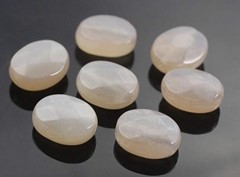 Kamień słoneczny  fasetowany owal 8  mm ( N)