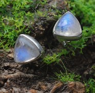 Kamień księżycowy kolczyki  srebro 925 (K1)