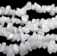 Jadeit biały sieczka - sznur 80 cm