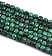 Malachit fasetowane kostki 4 mm - sznur