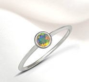 Opal etiopski pierścionek koło 4 mm  (R8)