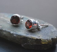 Granat  kolczyki  srebro 925 (K2)