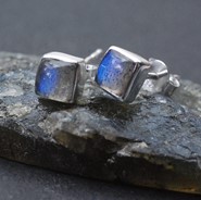 Labradoryt kolczyki kwadraty srebro 925 (K6)